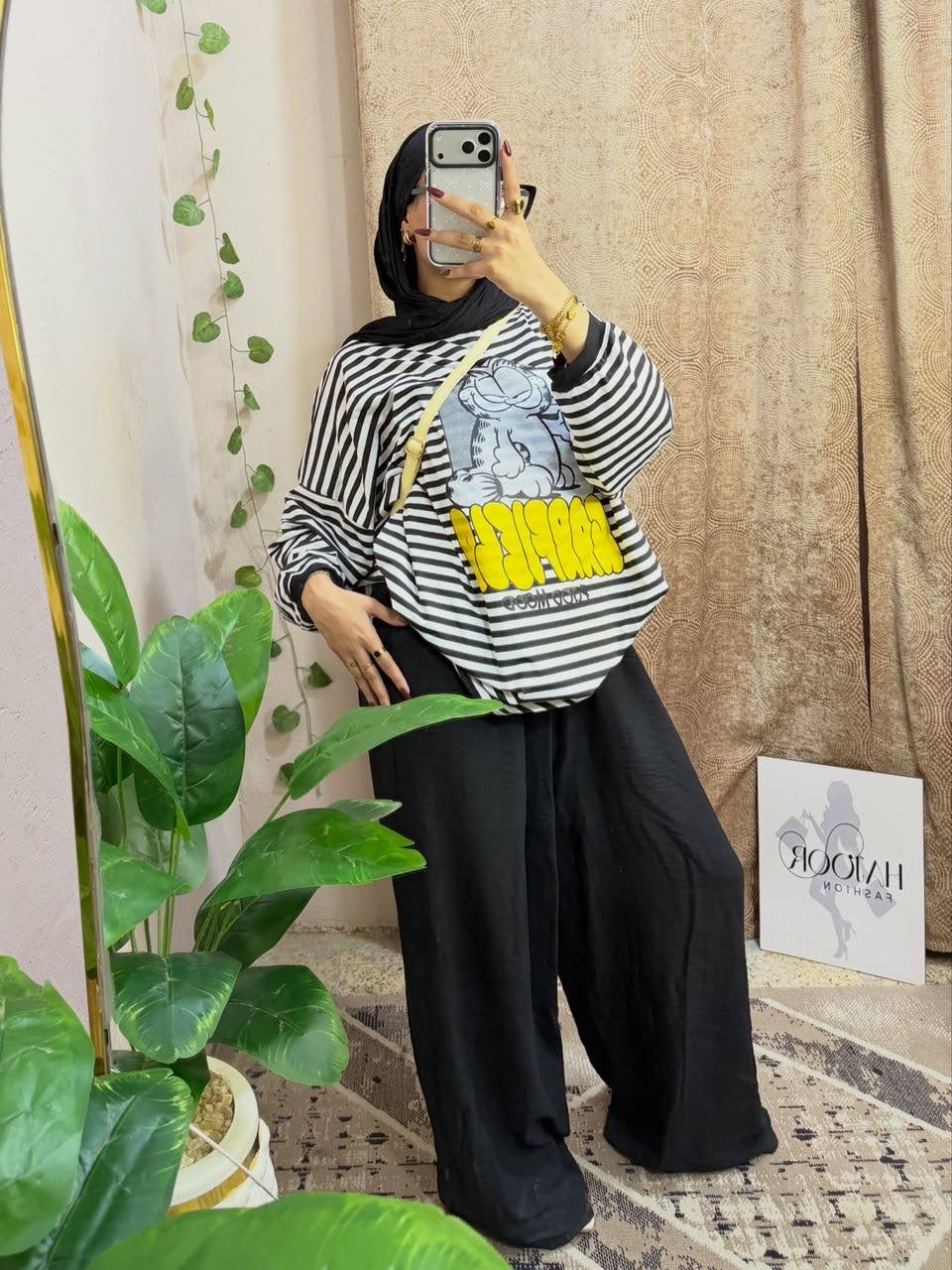 Lazy Mood Stripe Tee | تيشيرت مقلم أبيض وأسود - صورة 3 | Elite EG