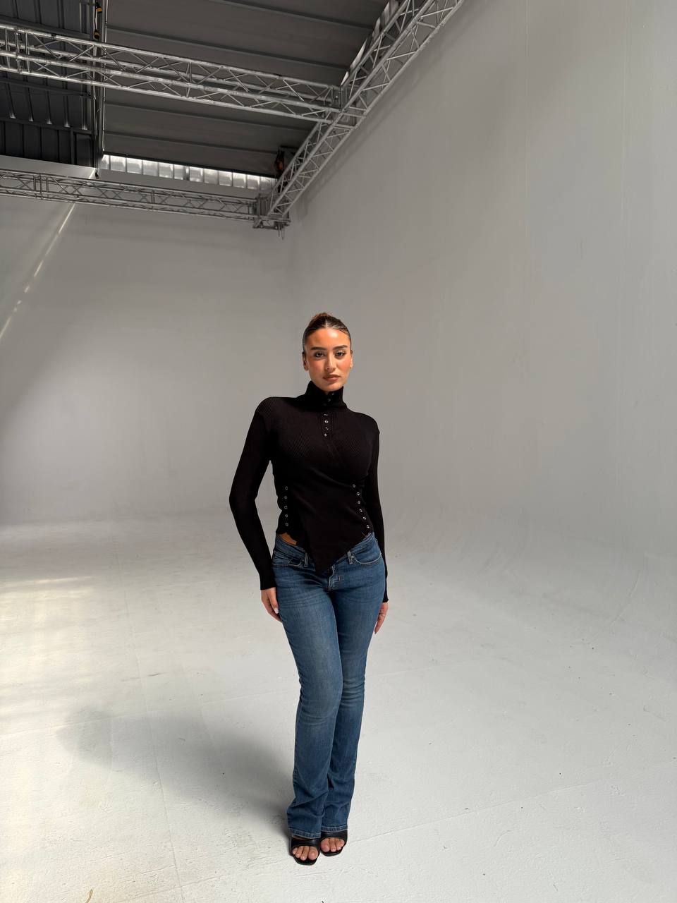 Ember Ribbed Button Top - Black