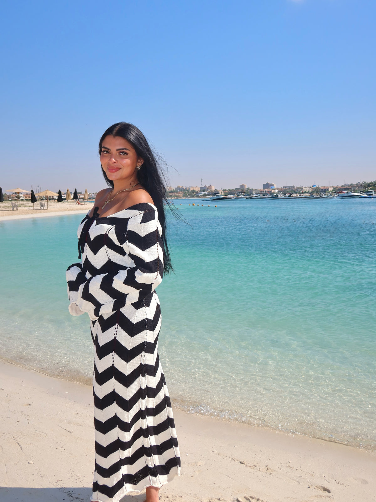 Zigzag Crochet Maxi Dress | فستان كروشيه ماكسي - صورة 2 | Elite EG