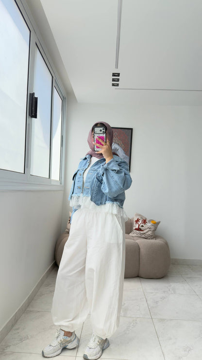 Lace Hem Cropped Denim Jacket | جاكت جينز قصير بدانتيل - صورة 3 | Elite EG