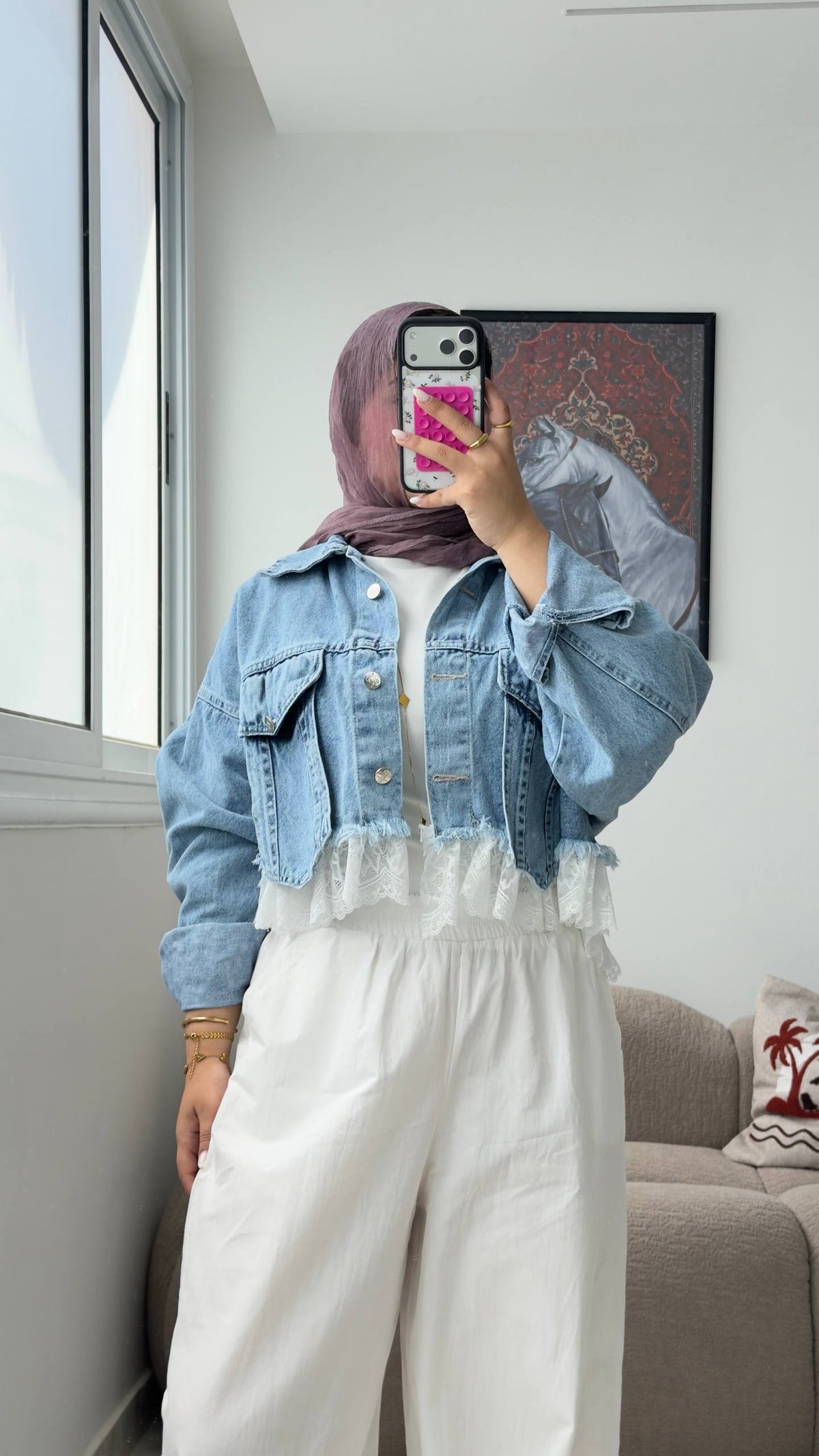 Lace Hem Cropped Denim Jacket | جاكت جينز قصير بدانتيل - صورة 2 | Elite EG