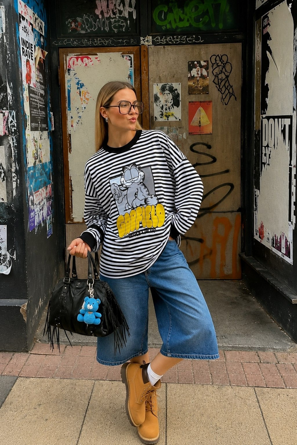 Lazy Mood Stripe Tee | تيشيرت مقلم أبيض وأسود - صورة 1 | Elite EG