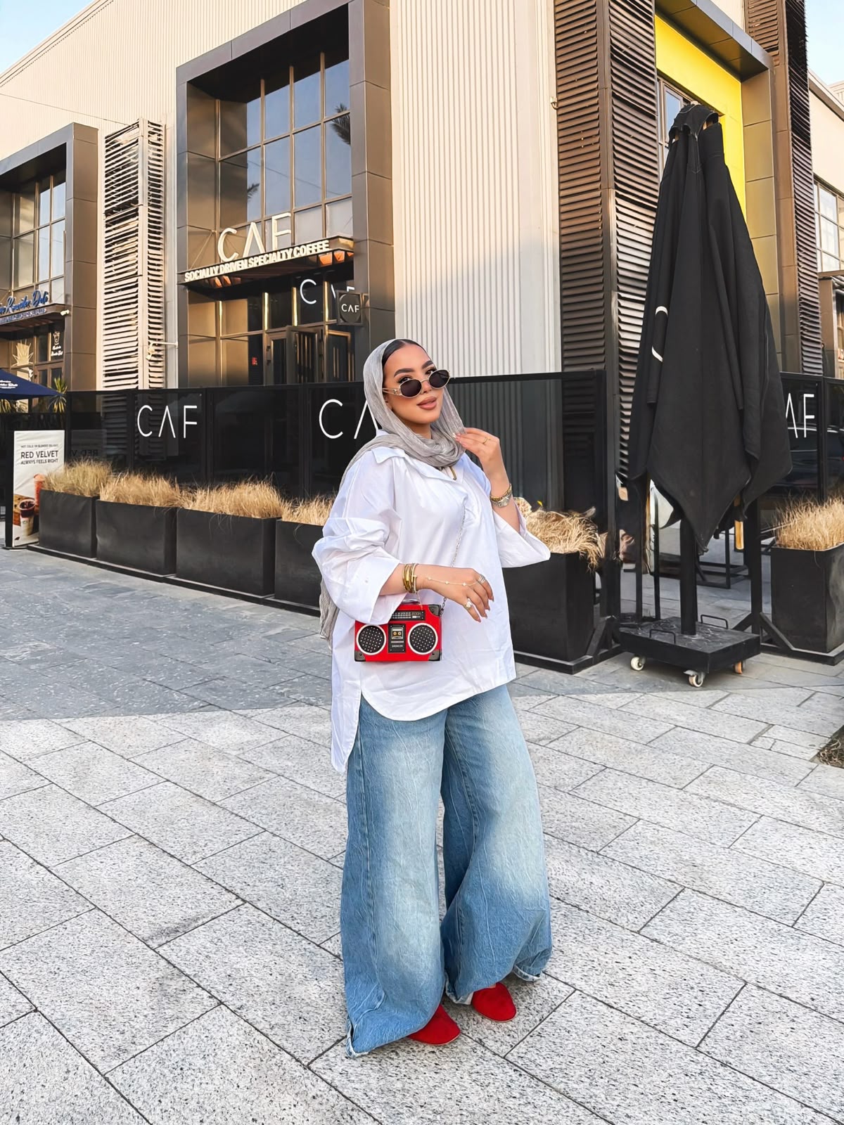 Cloud Hood Tee | تيشيرت بكابيشون - صورة 3 | Elite EG